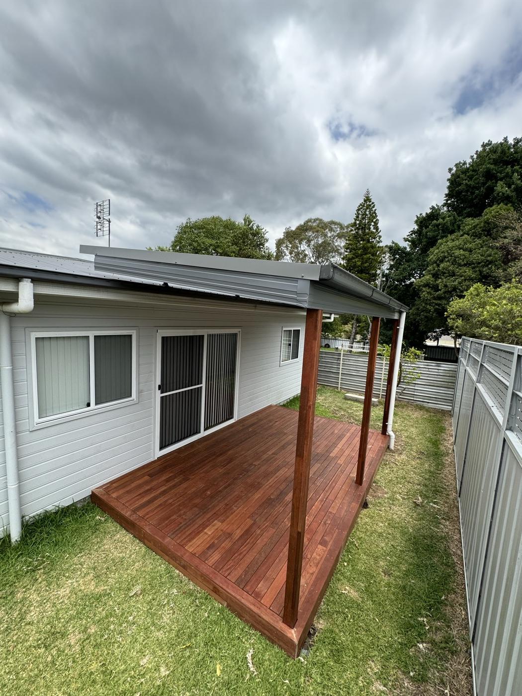 Deck & pergola — Aberdare